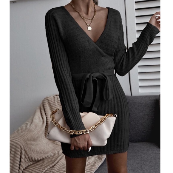 SOLD OUT - Picture 4 of 6